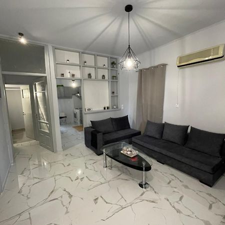 Airpoint Renovated Appartement Artemida  Buitenkant foto