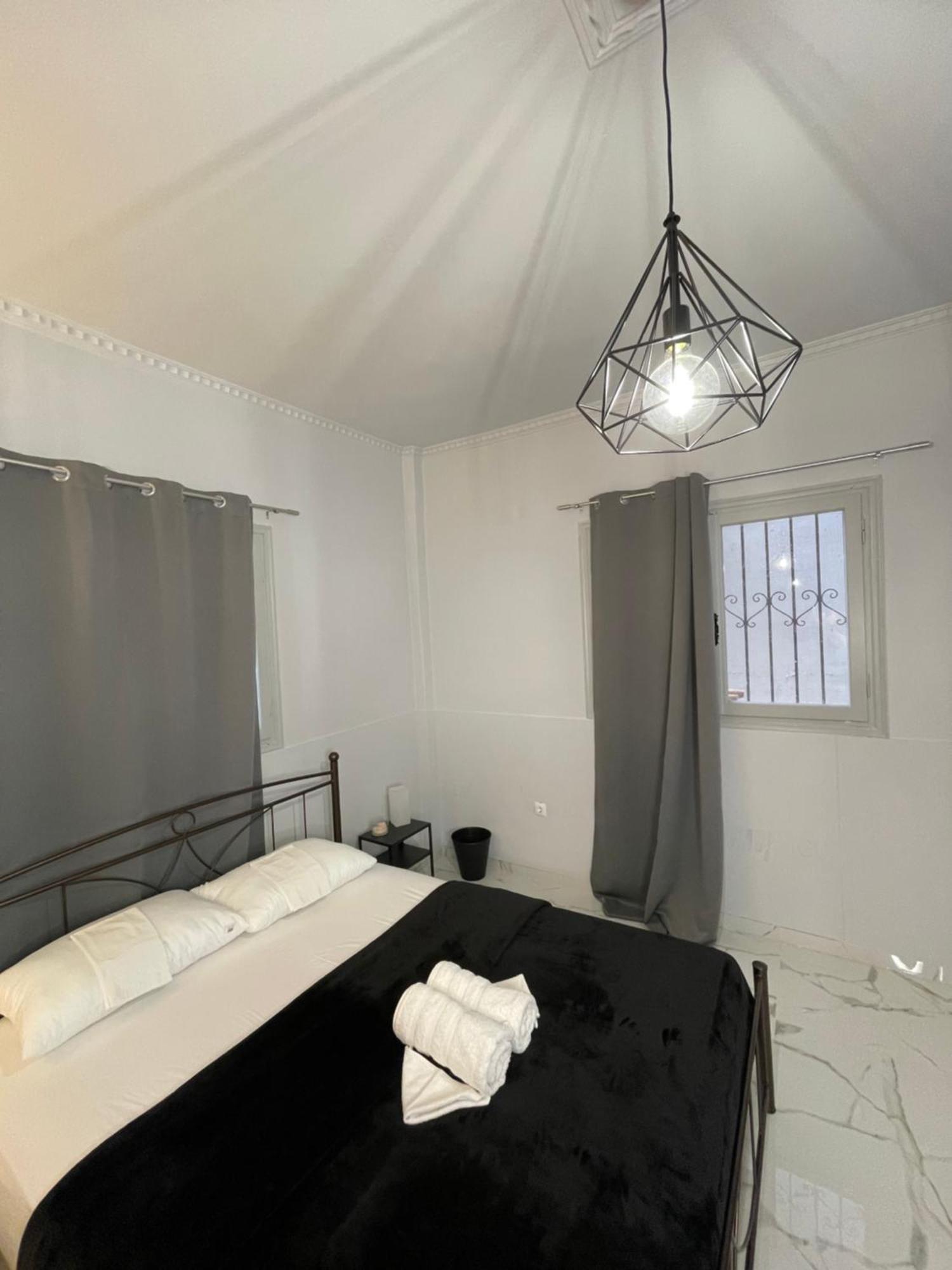 Airpoint Renovated Appartement Artemida  Buitenkant foto