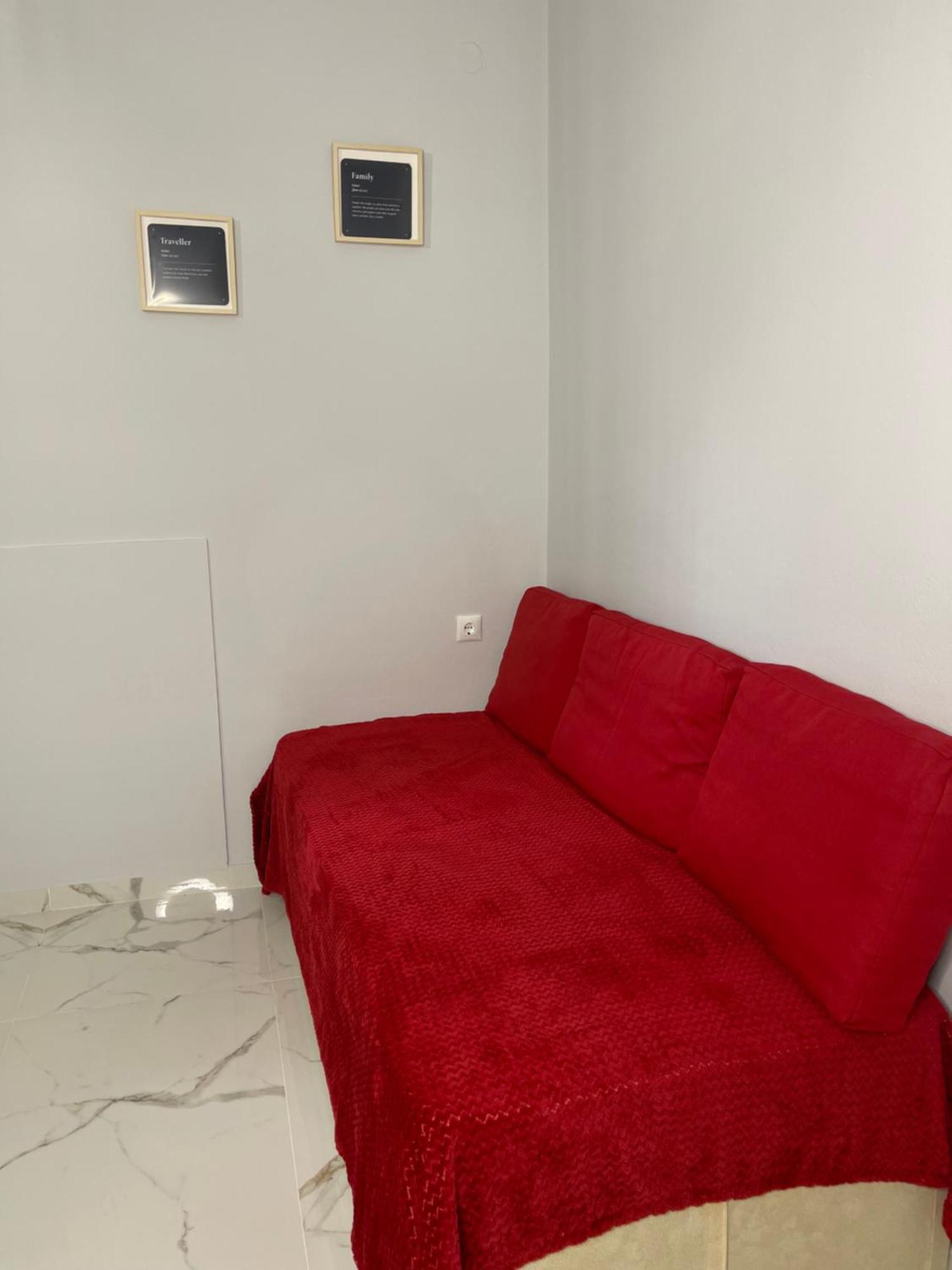 Airpoint Renovated Appartement Artemida  Buitenkant foto