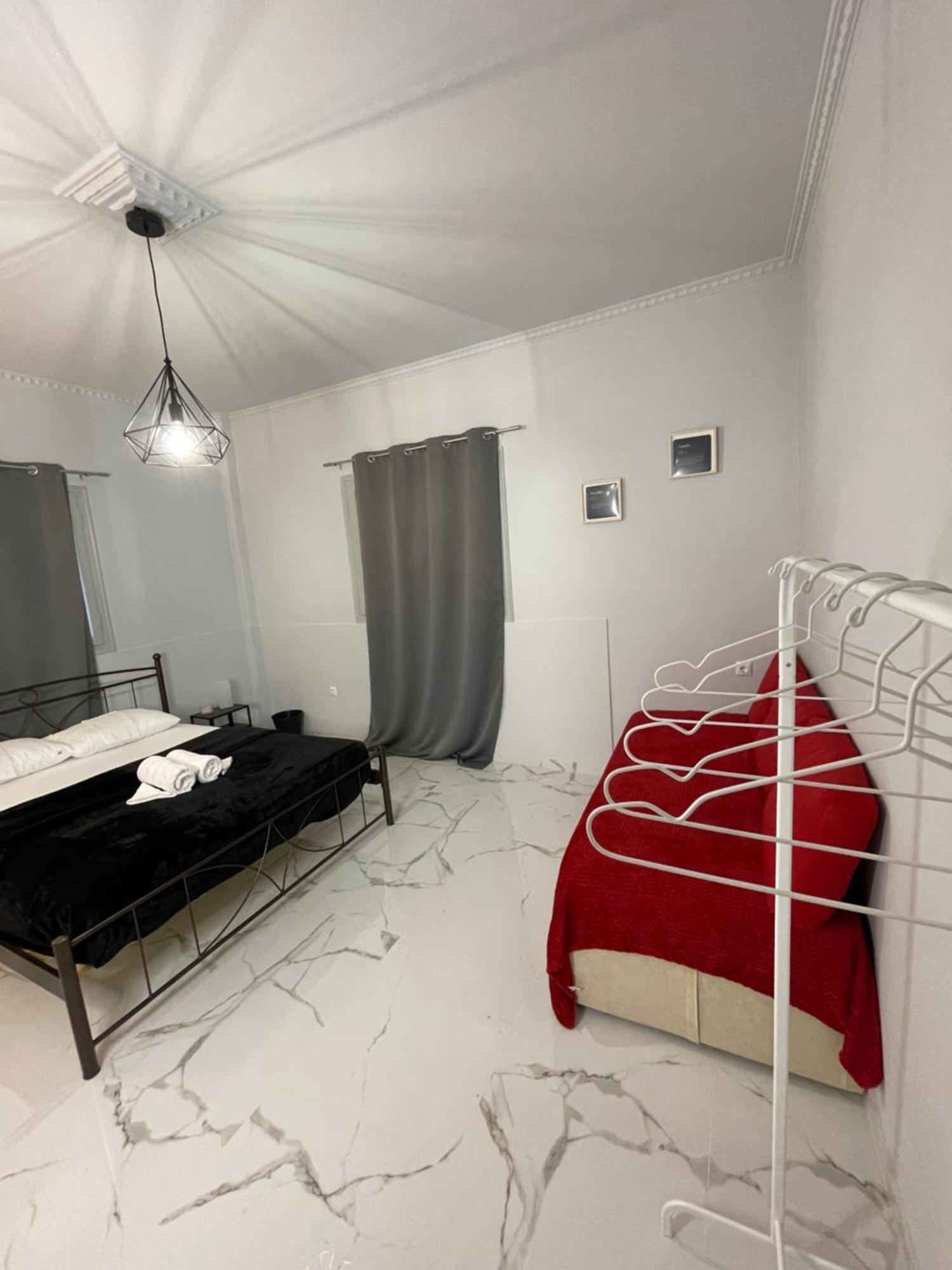 Airpoint Renovated Appartement Artemida  Buitenkant foto